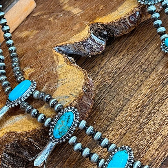 Boho Squash Blossom Turquoise Necklace, Navajo Necklace ,Squash Vintage - Picture 5 of 5